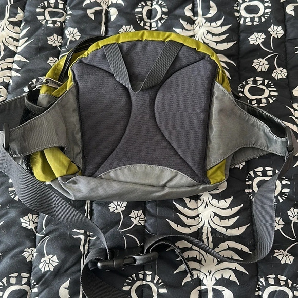 REI Waist Pack - Picture 4 of 5